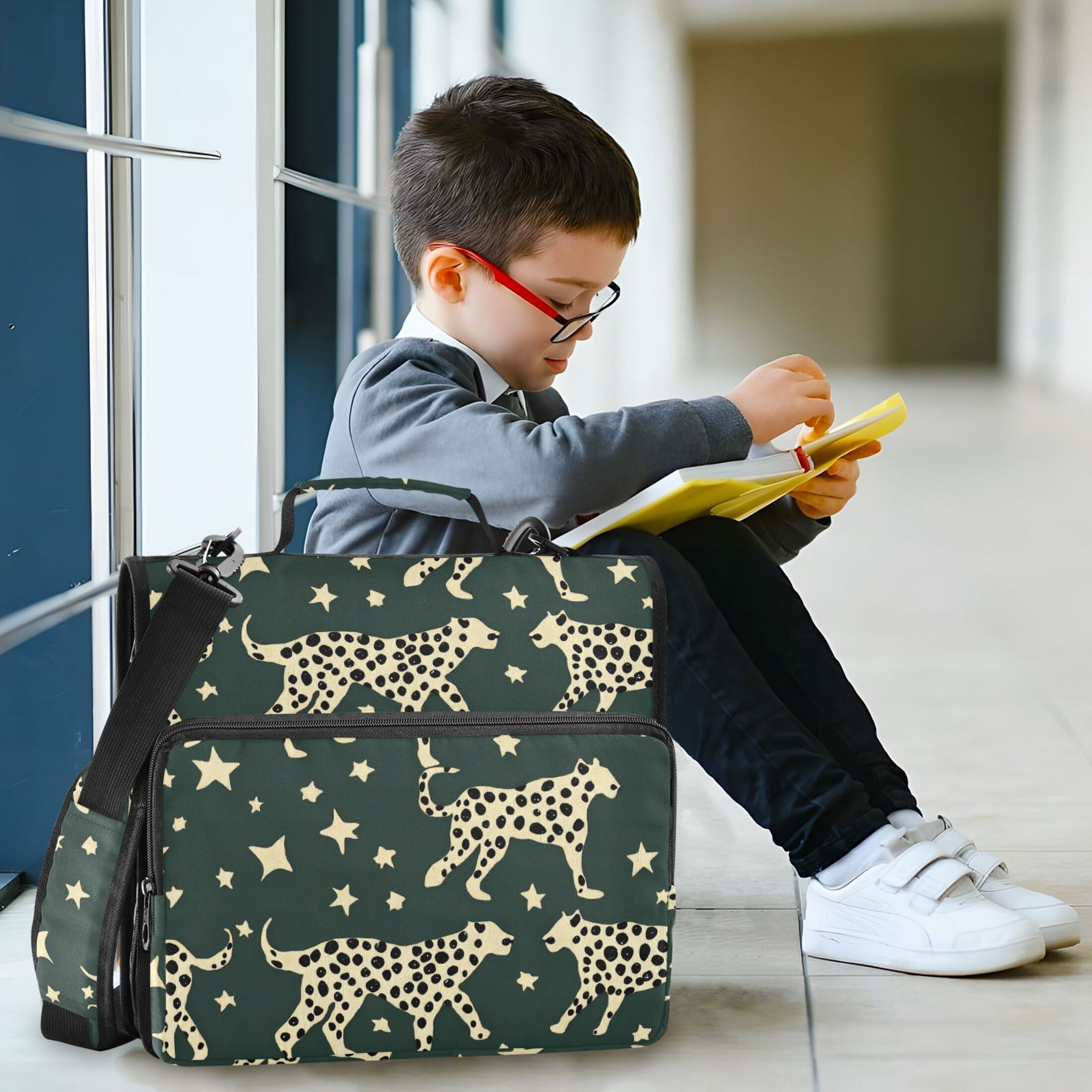 3 Ring Zipper Binder with Shoulder Strap Waterproof Trapper Keeper 2 Inch D-Ring 500 Sheets Capacity Leopard and Stars