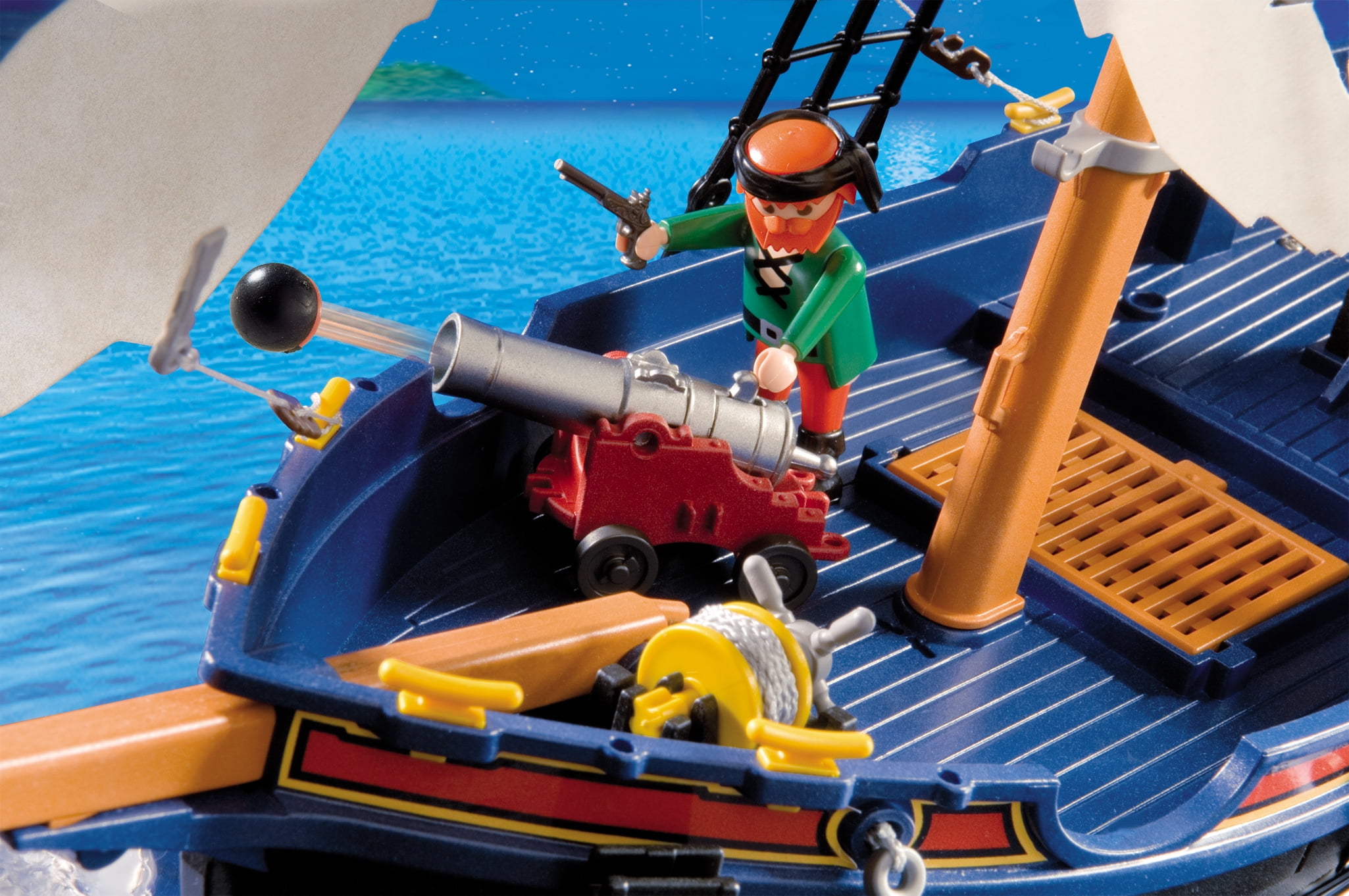Details about   Playmobil 5810 Pirate Ship Corsair Boat with Figures & Accessories 