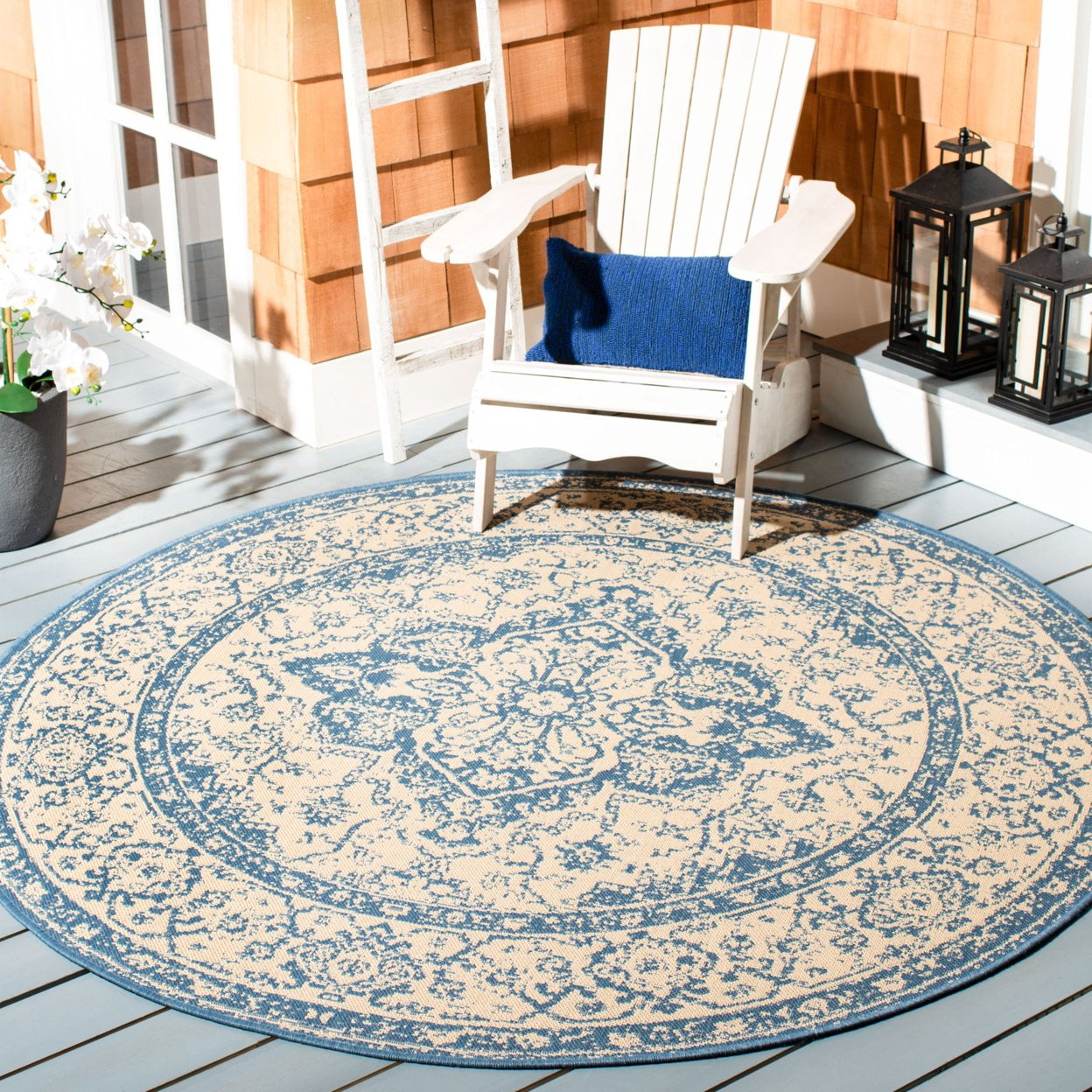 SAFAVIEH Beach House Stanice Medallion Indoor/Outdoor Area Rug, Cream/Blue, 6'7" x 6'7" Round