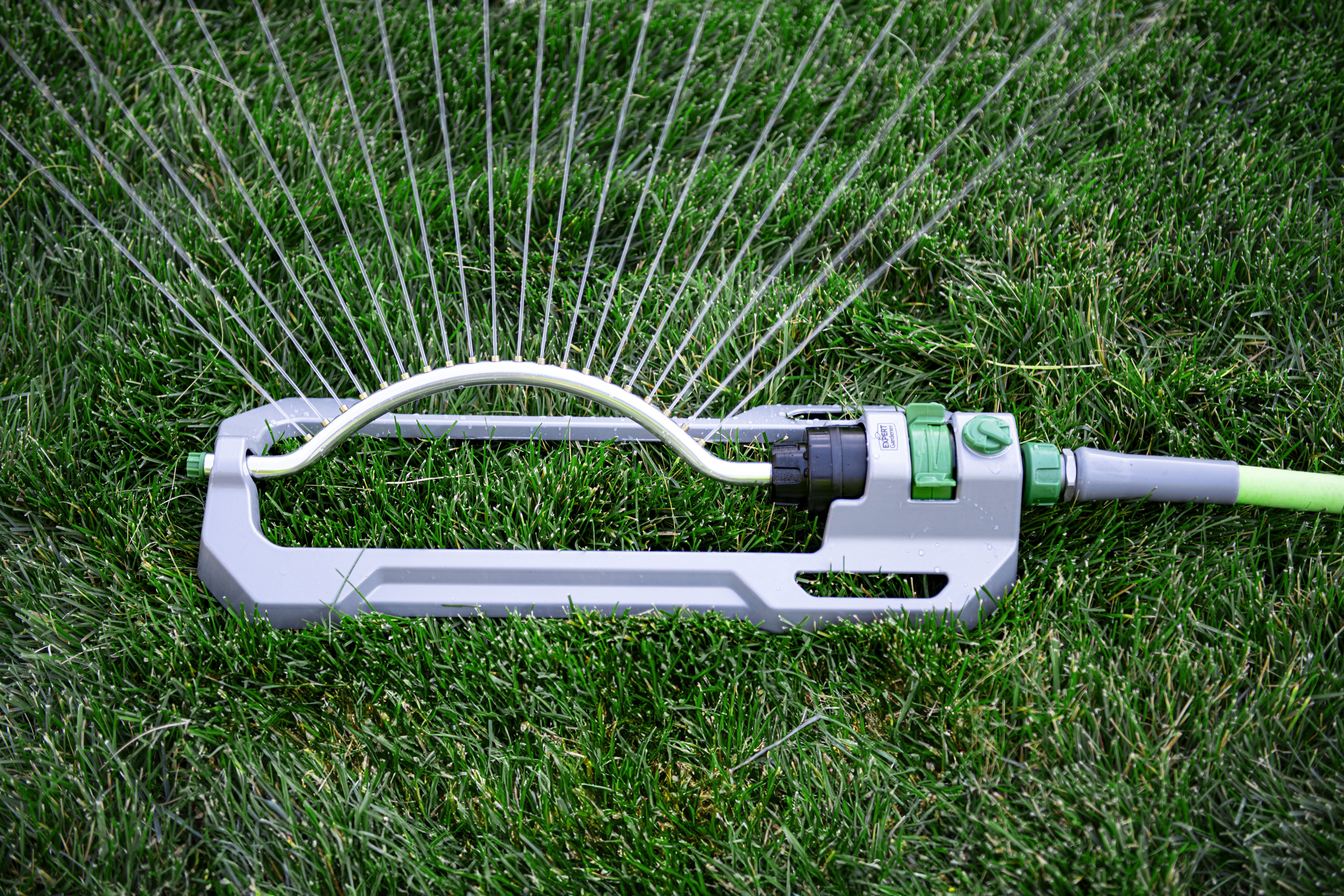 Expert Gardener 4000 sq ft Oscillating Lawn Sprinkler