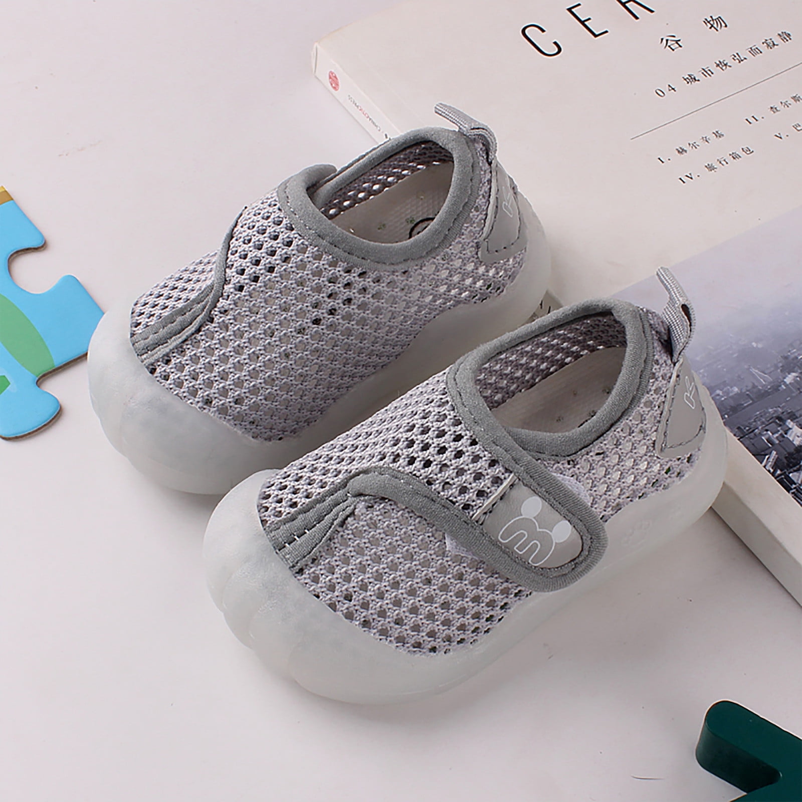 Baby / Toddler Solid Color Velcro Soft Sole Prewalker Shoes