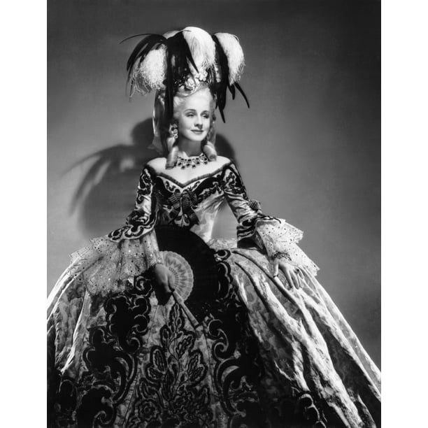 46+ Marie Antoinette 1938 Costumes Images