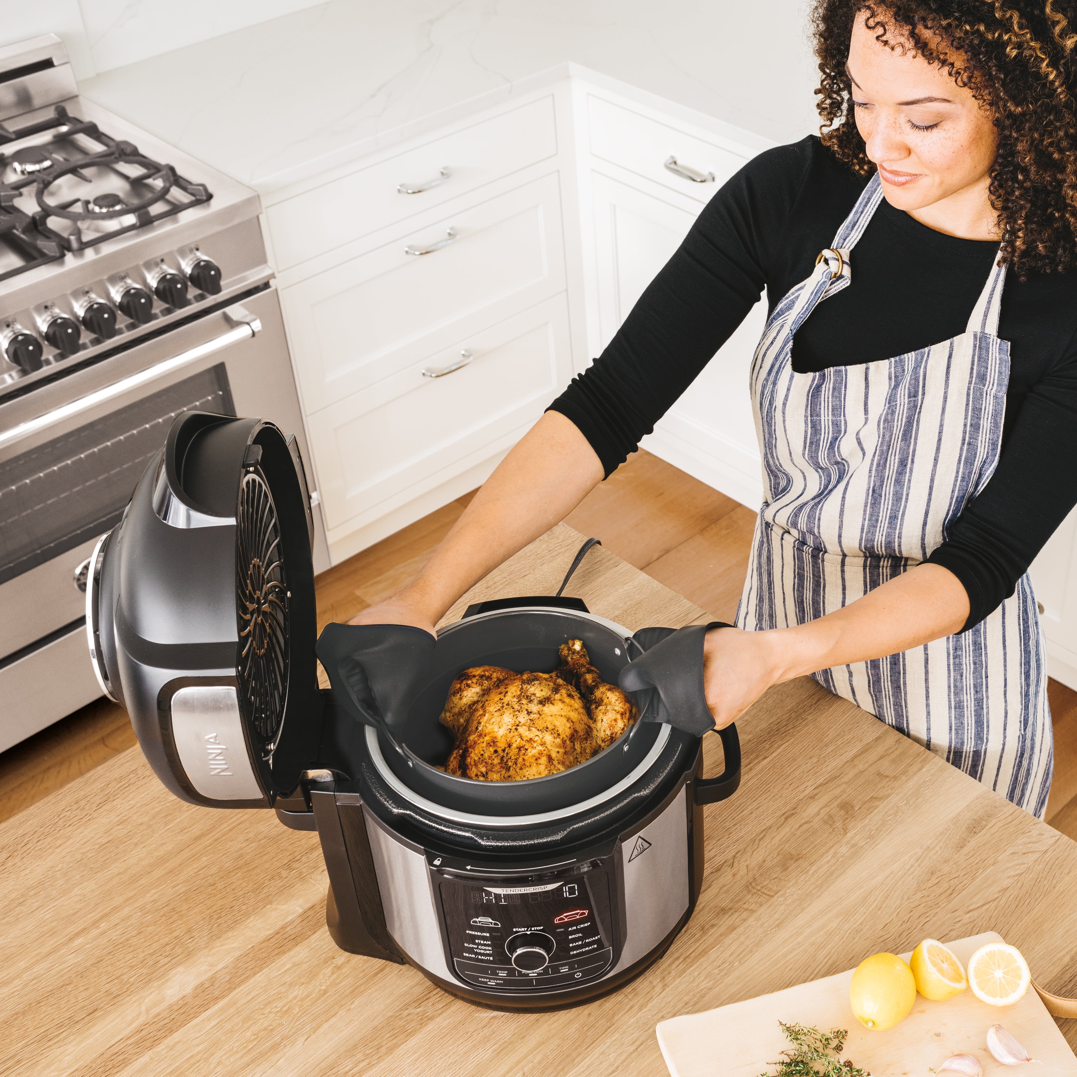 NINJA Foodi 8 Qt. Stainless Steel Pressure Cooker and Air Fryer FD401 - The  Home Depot