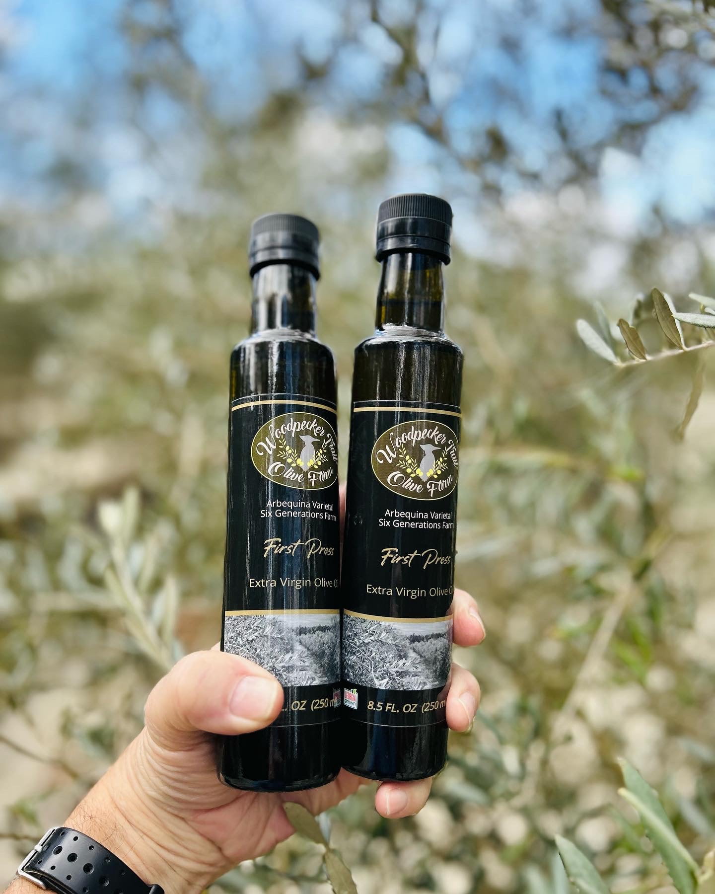 Woodpecker Trail Olive Farm Extra Virgin Olive Oil, 1 Bottle, 250 mL