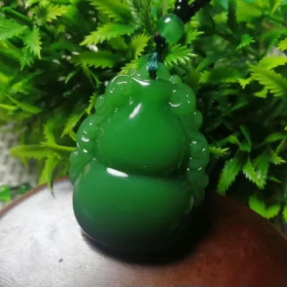 K-KED Natural Green Jade Necklace Pendant Hand-Carved Lucky Amulet Chain Chic pretty-gourd