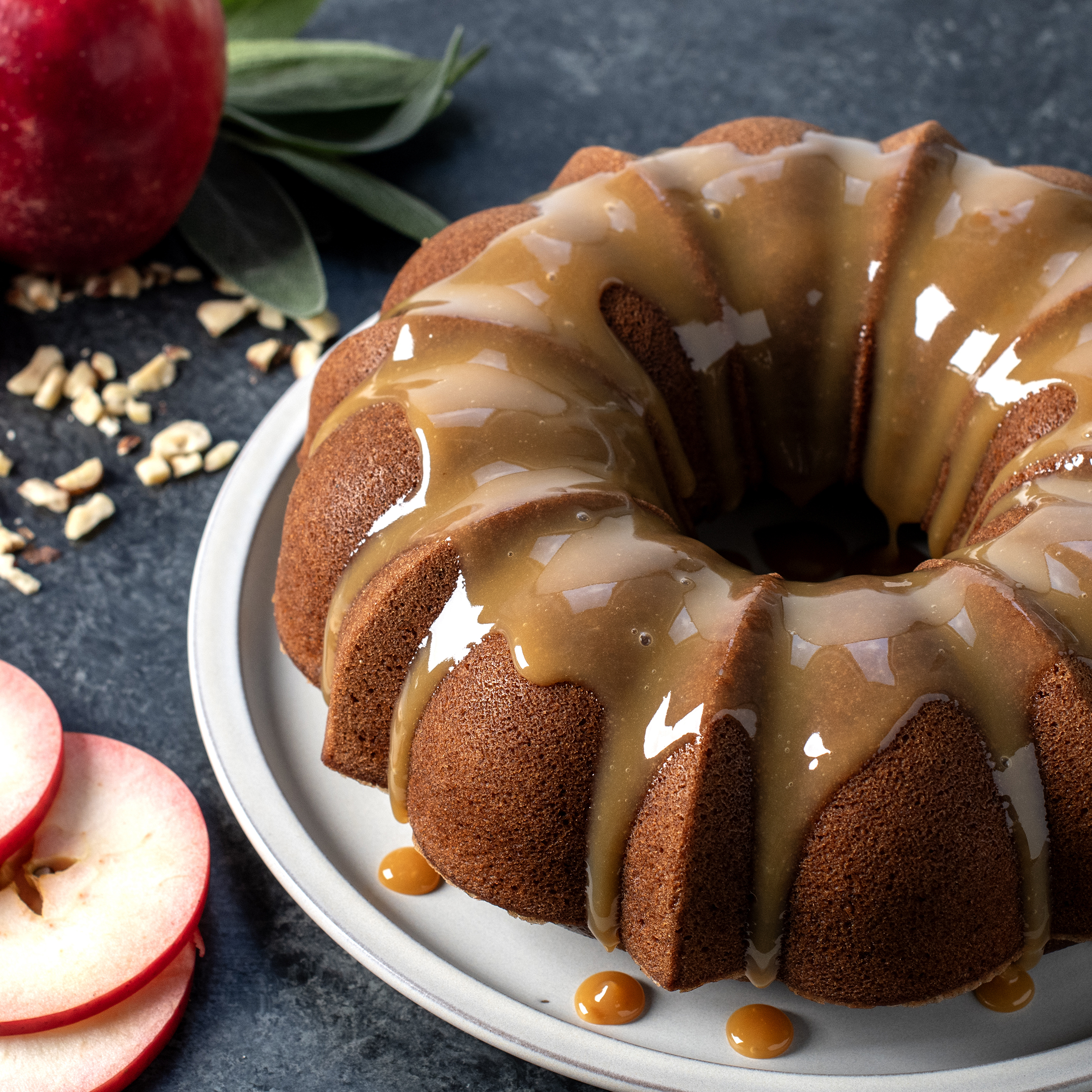 Nordic Ware Procast 12-Cup Nonstick Bundt Cake Pan photo 7