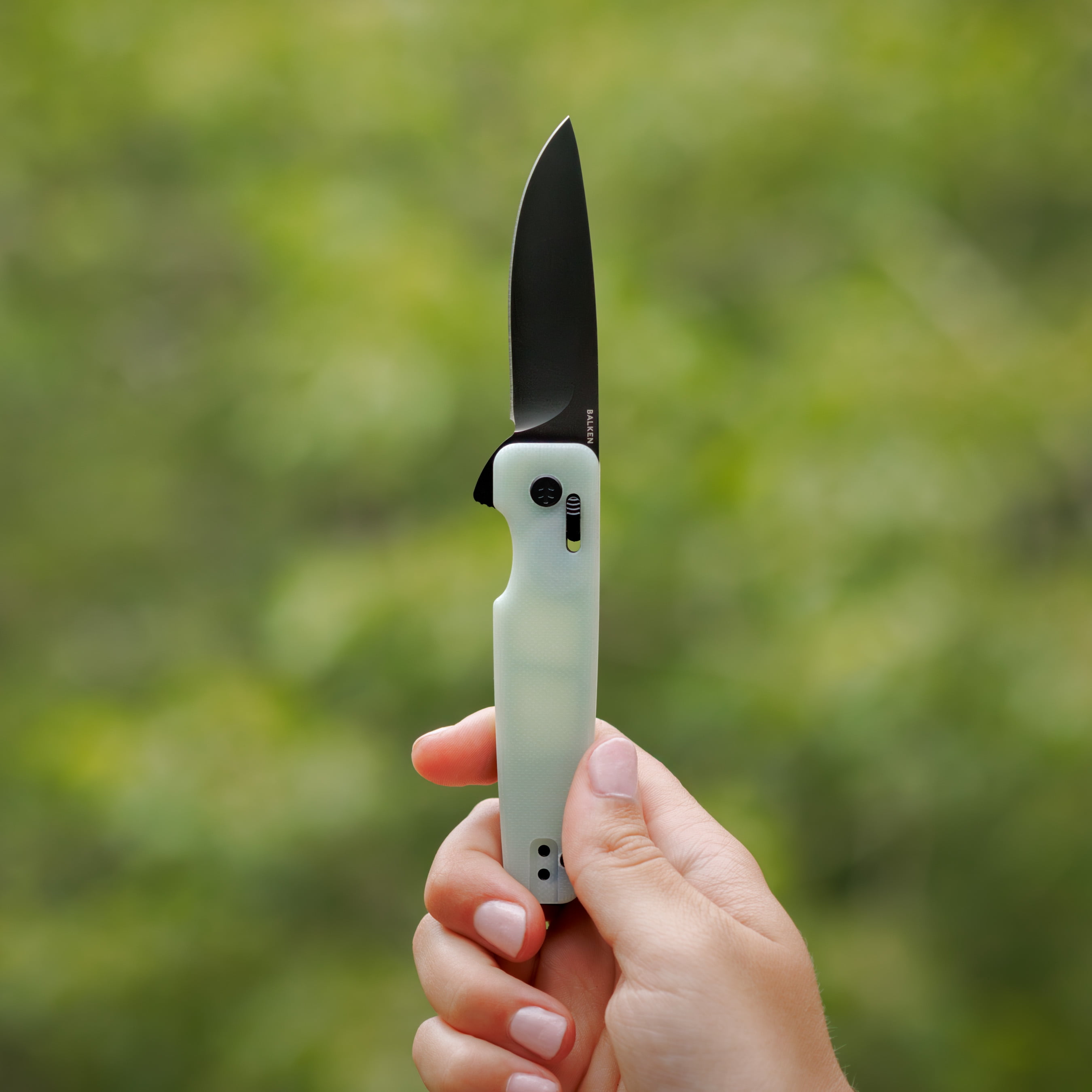 Swiss Tech Balken Crossbar Locking Lightweight Flipper Knife, with D2 Steel and Low Profile Back Flipper, Jade