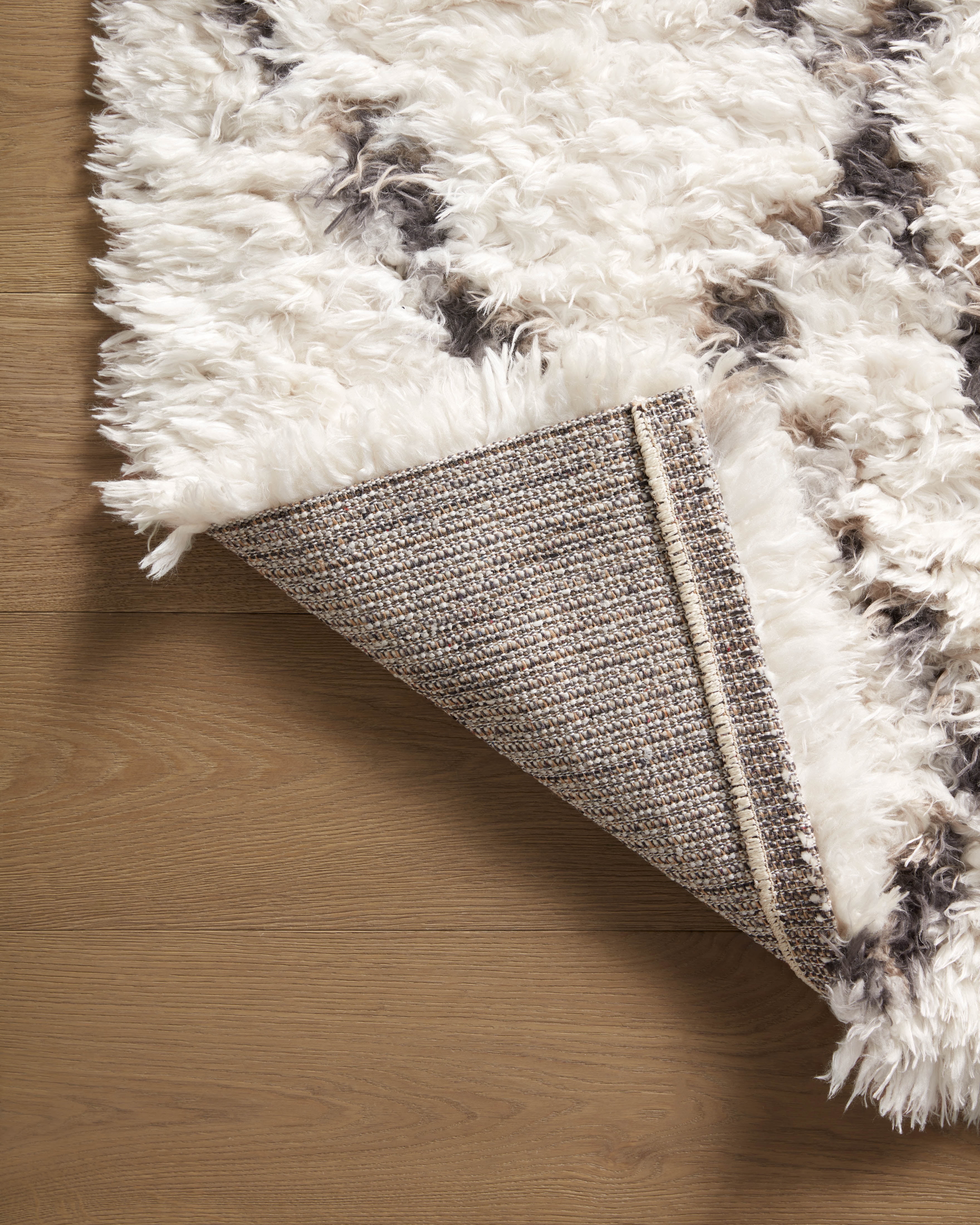 Angela Rose x Loloi Amira Ivory / Bark 2'-7" x 12'-0" Runner Rug
