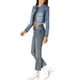 thumbnail image 5 of CHAQUETA DE JEAN CORTA LAVADA PARA MUJER CON BOTONES Y TERMINACIONES DESHEBRADAS INSPIRADA EN CHIC, AZUL CLARO, TAMAÑO S, 5 of 8