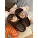 thumbnail image 4 of Pantuflas suaves y bonitas de marsopa de agua Kapibala para mujer, pantuflas de EVA antideslizantes para el hogar para verano para hombre y mujer, 4 of 5