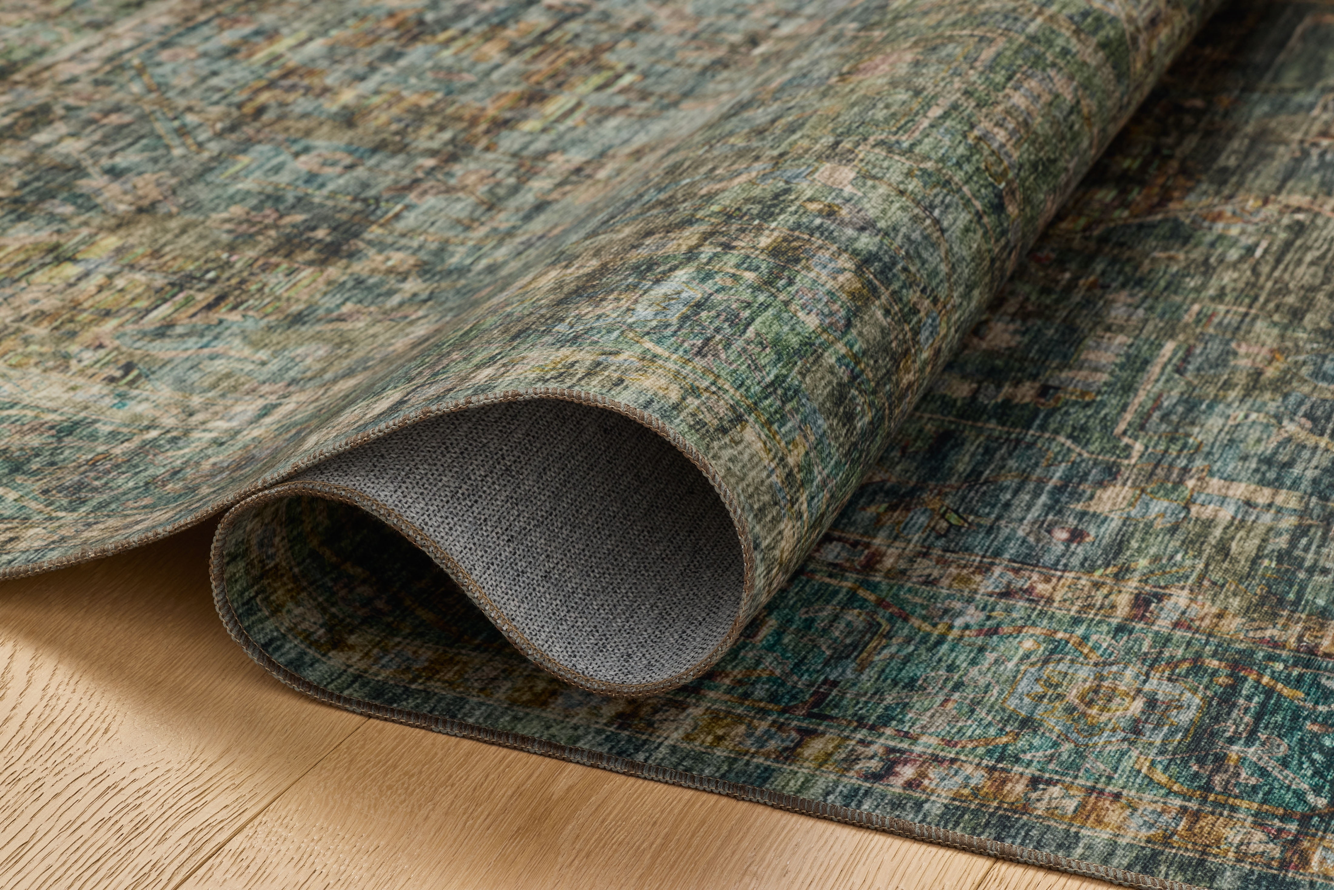 Loloi Anniston Lagoon / Multi Machine Washable Area Rug