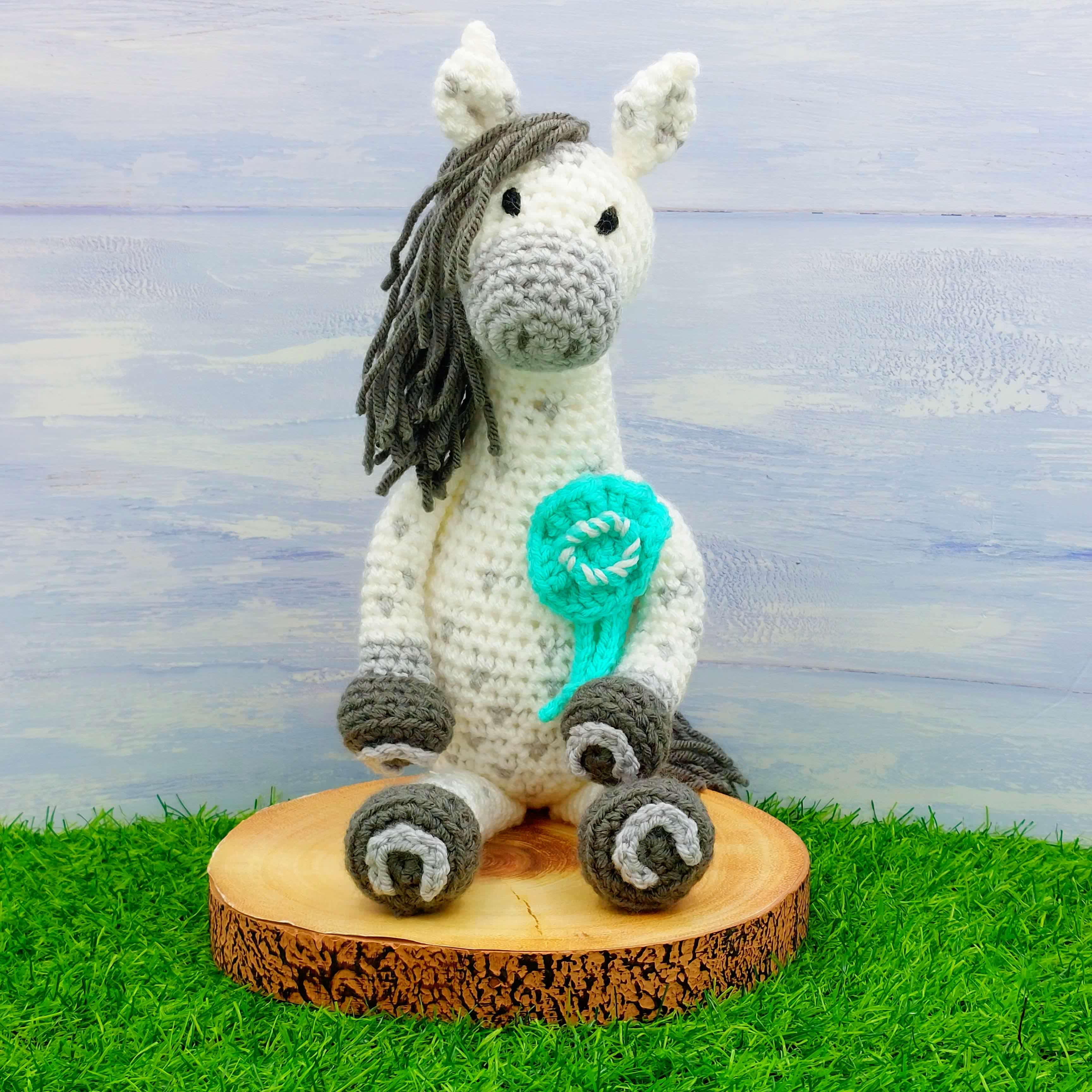 Horse Crochet Kit - Sundance and Storm the Ponies (Storm the Horse Kit)