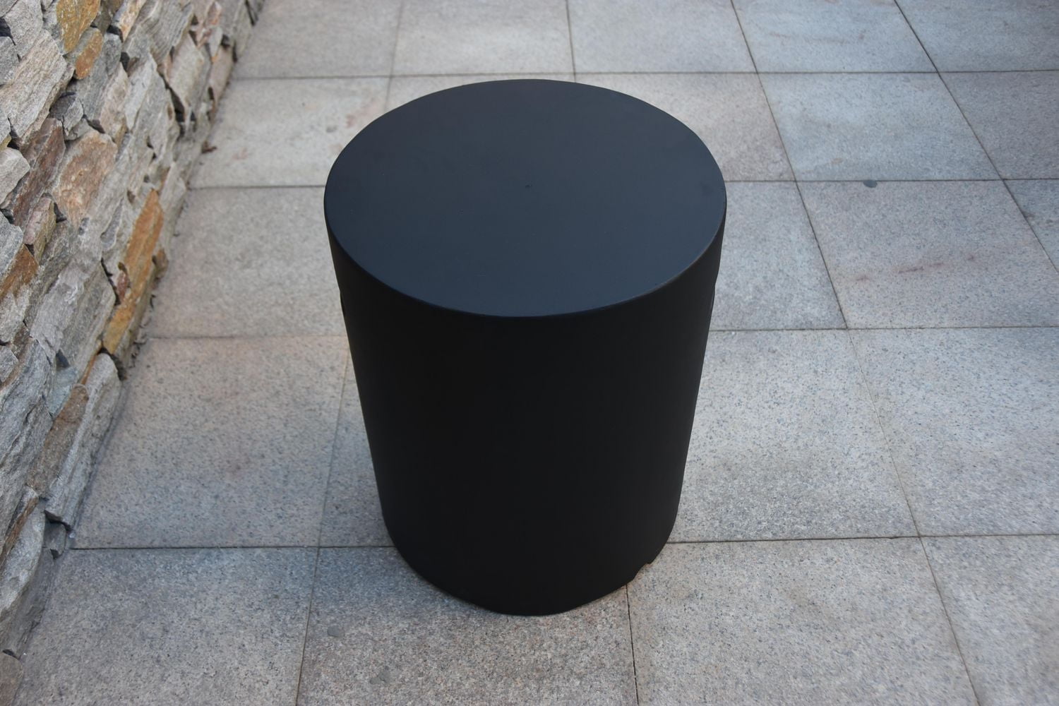 Modeno Glass-Fiber Reinforced Concrete Propane Tank Cover – Multi-Functional Outdoor Side Table, Plant Stand, or Stool- Black