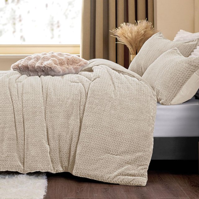 Juego de edredón ChixPace Fluffy King con 2 fundas de almohada de lino