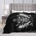 thumbnail image 3 of Manta con diseño de daga de mariposa en blanco y negro para sofá cama, 152 x 127 cm, súper suave, acogedora, de franela, ligera, difusa y cálida, 3 of 7