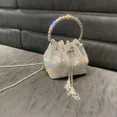 thumbnail image 3 of Bolso de mano de noche con borlas de diamantes para mujer, de lujo, de diseñador, con cadena, anillo de metal, asa, cristal brillante, para boda o fiesta, 3 of 5