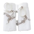 thumbnail image 1 of Accesorios para puños de botas, atuendo de tela con detalles metálicos, prenda adecuada para figuras de acción. Blanco, 1 of 7