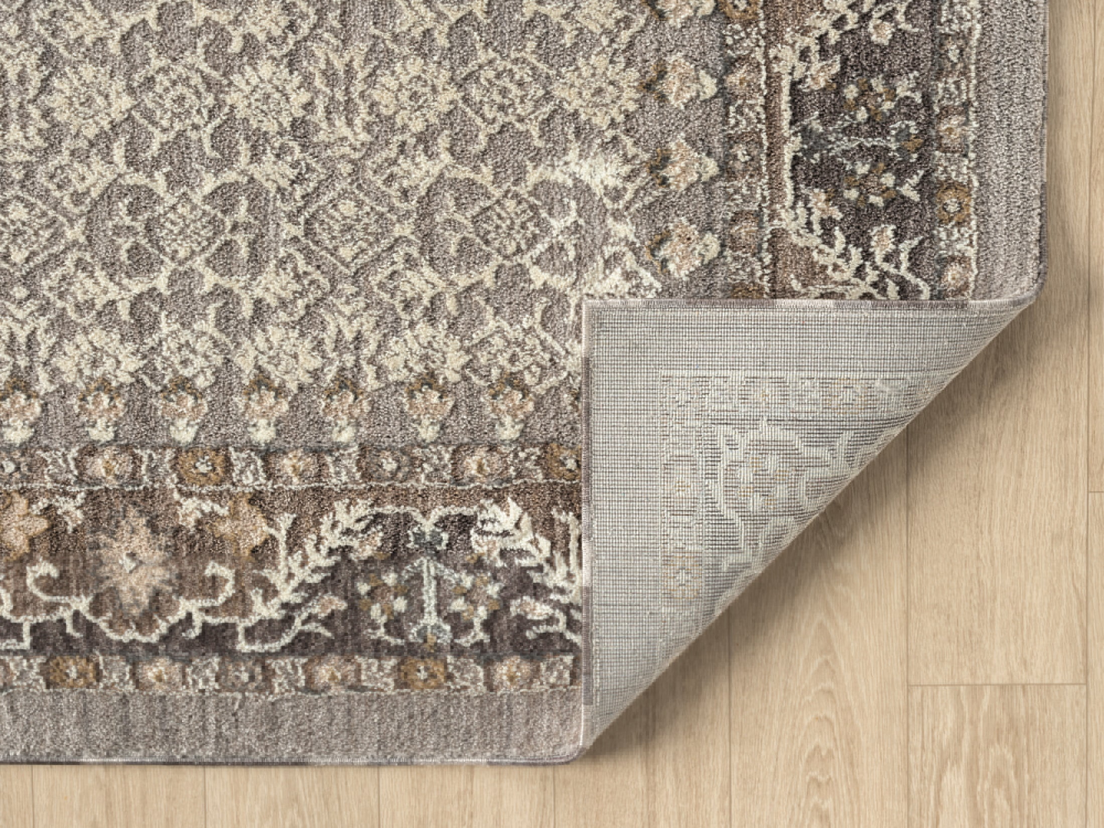 United Weavers Utopia Rosario Oriental Border Accent Rug, Grey, 1'10" x 3'