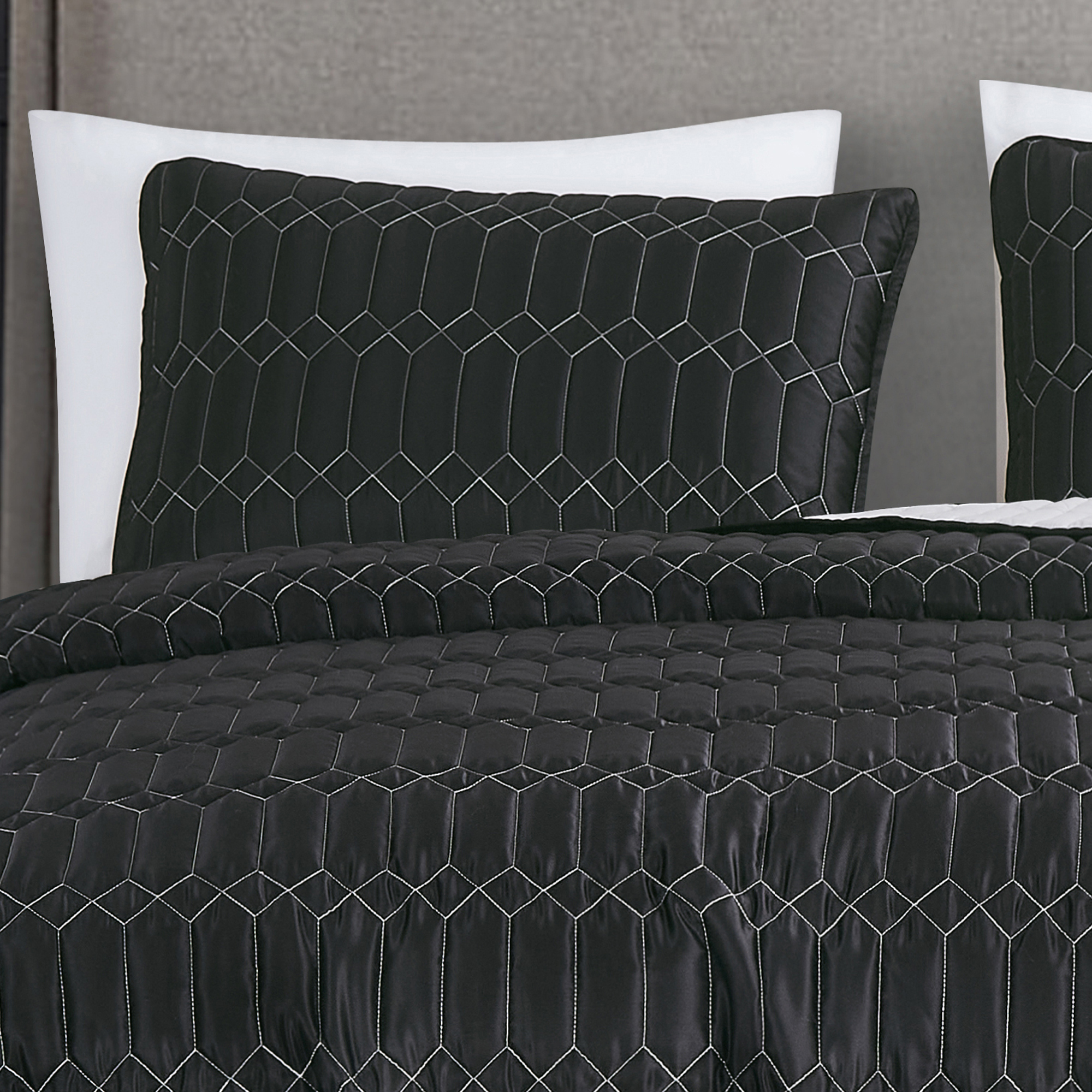Evjk 3-Piece Decorative Lightweight Bedspread Set – Breathable, Satin with Minimalist Solid, King
