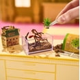 thumbnail image 3 of Mini coleccionables MGA's Miniverse Make It Mini Animals 8+, 3 of 7