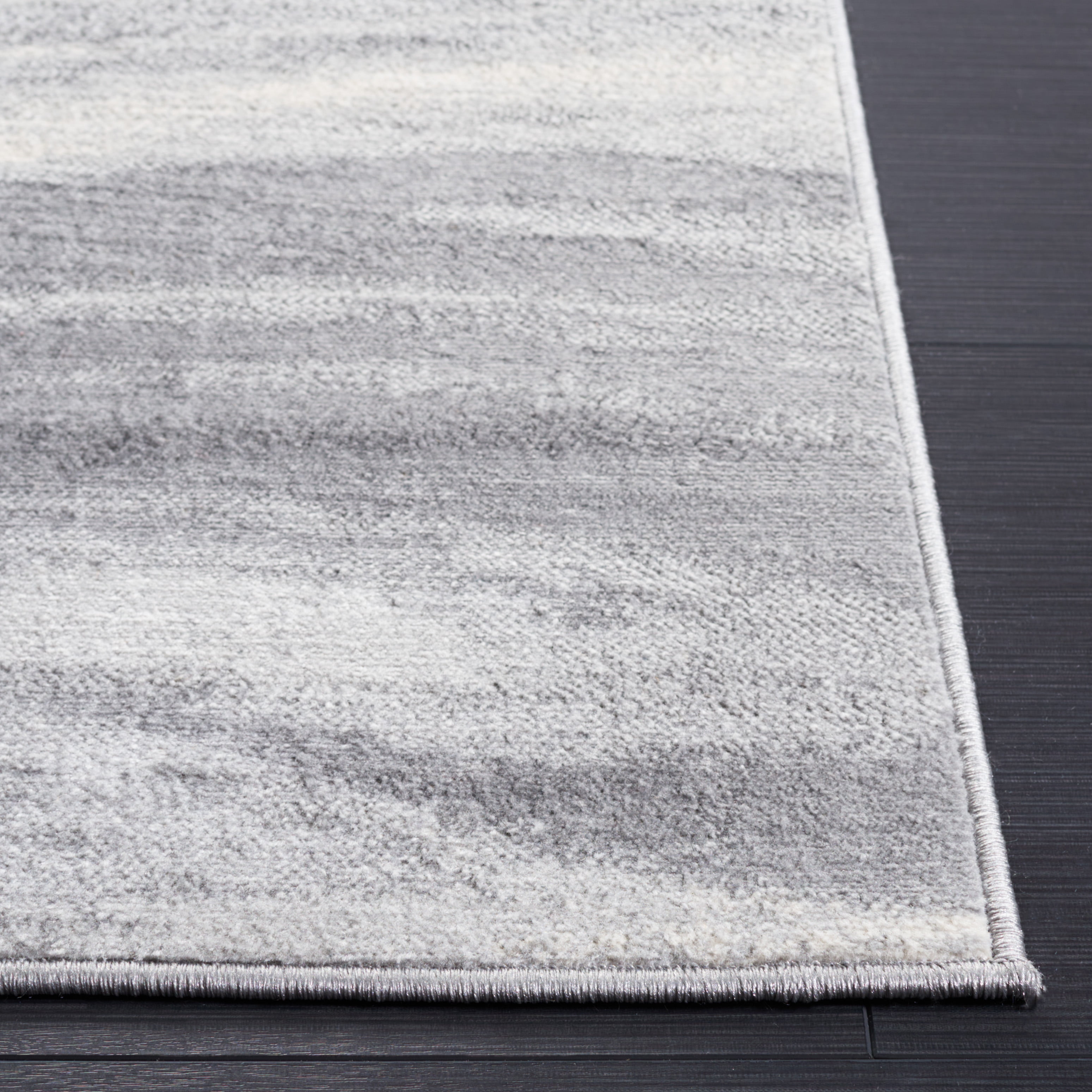 Safavieh Jasper Eddie Abstract Area Rug, Gray/Ivory, 4' x 6'