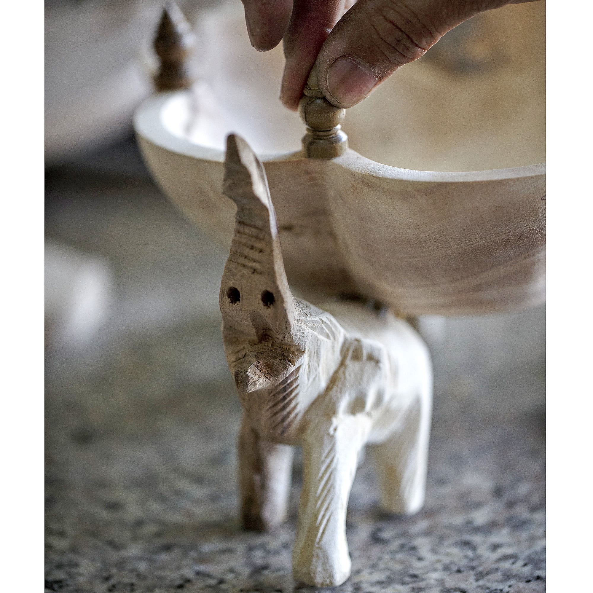 AeraVida 8 inches Triumphant Elephants Carved Rain Tree Wooden Bowl Fair Trade Handicraft HW-0001-BRN 