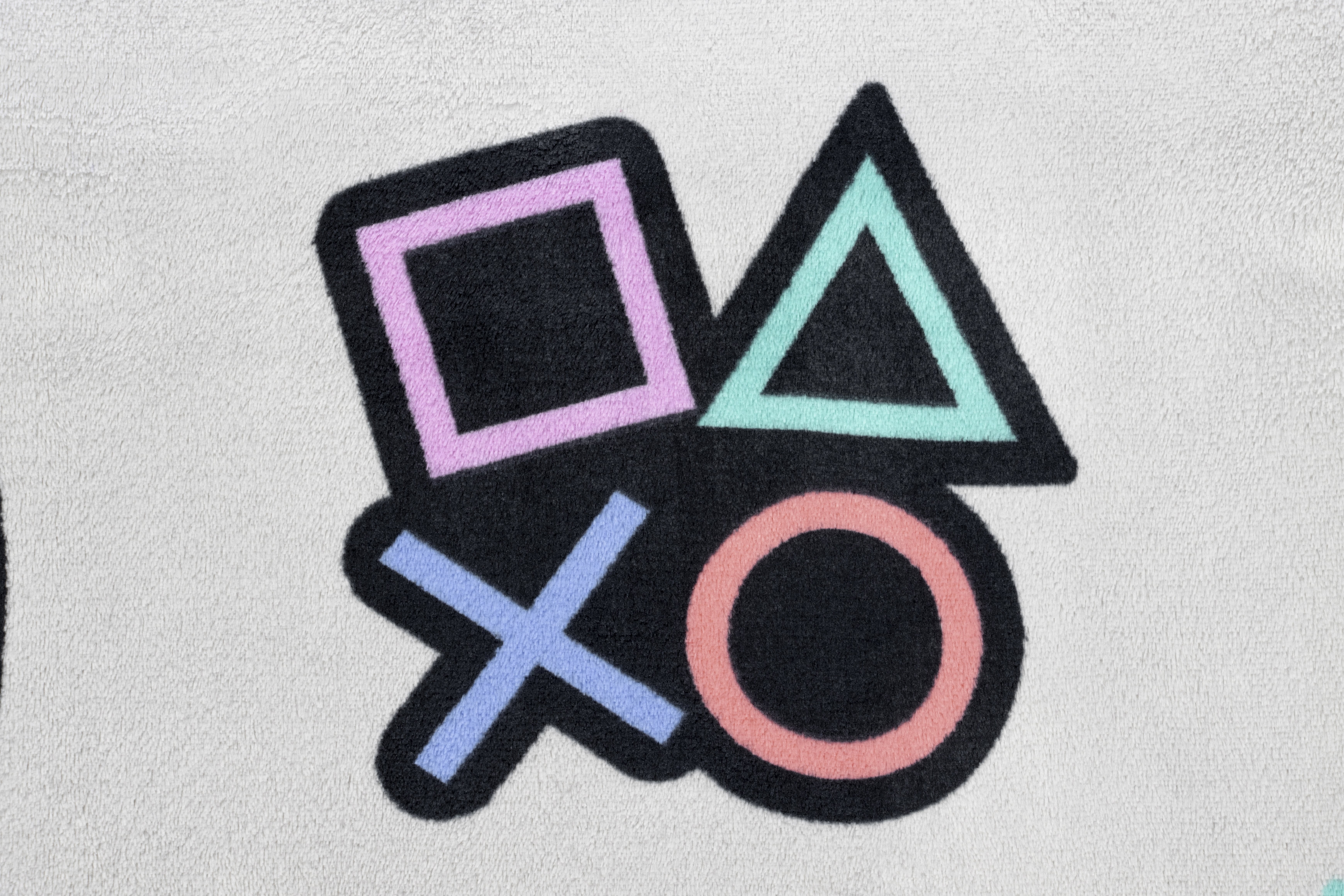 Playstation Shaped Box Throw Set
