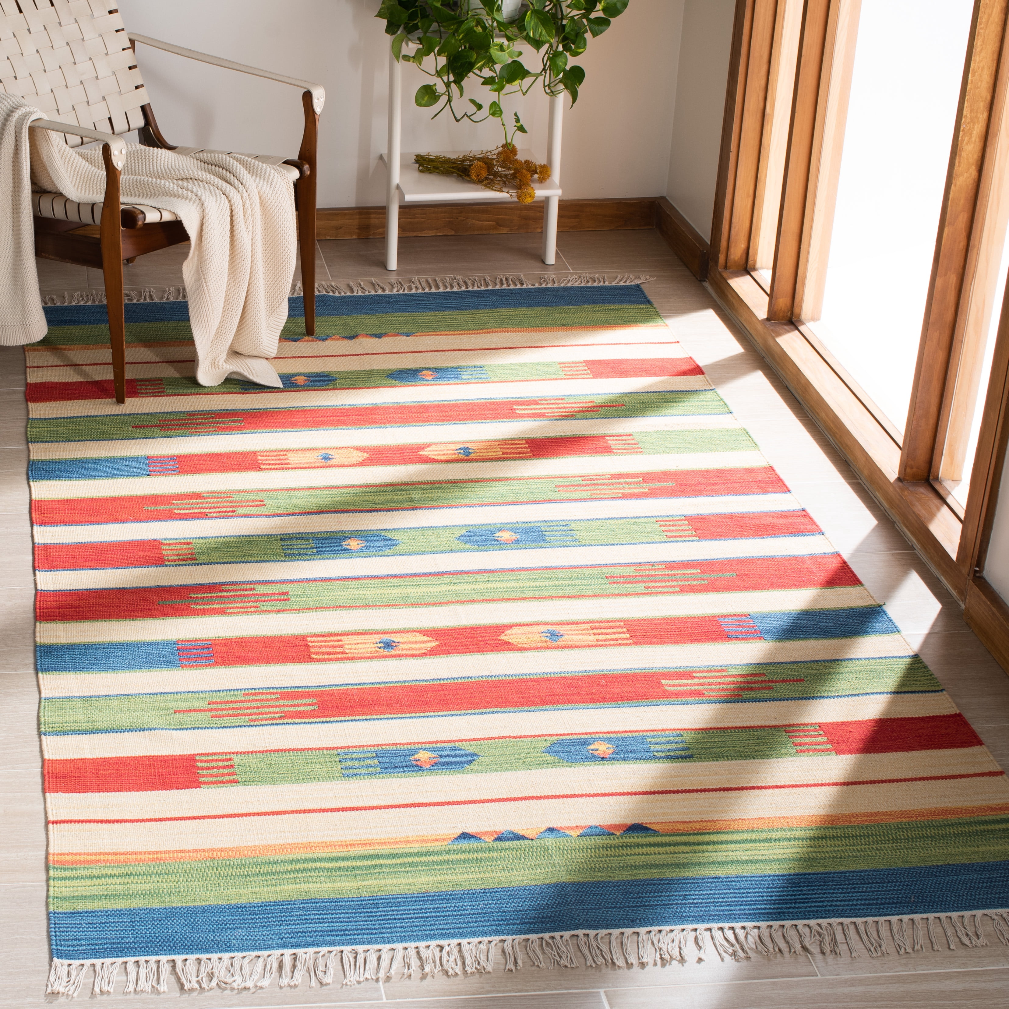 SAFAVIEH Montauk Aindreas Southwestern Cotton Area Rug, Green/Blue, 4' x 6'