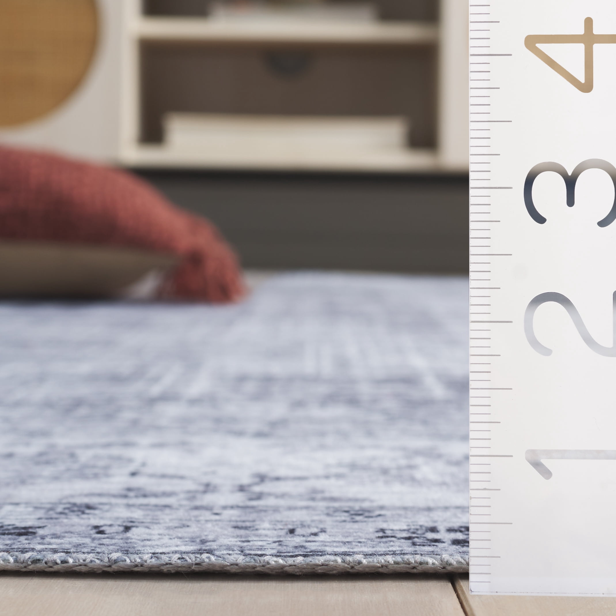 Safavieh Arizona Aria Distressed Machine Washable Area Rug, Gray/Beige, 6' x 9'