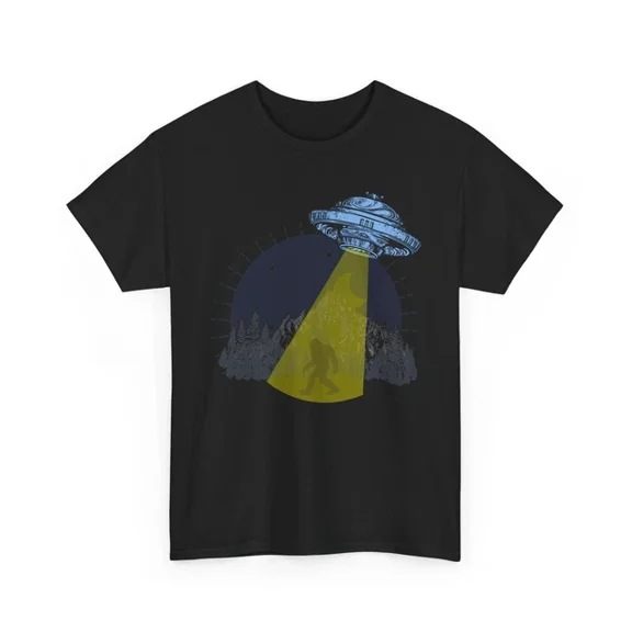 Bigfoot Abduction Shirt, Cool Ufo Alien T-Shirt S-5XL, Galaxy Graphic Tee
