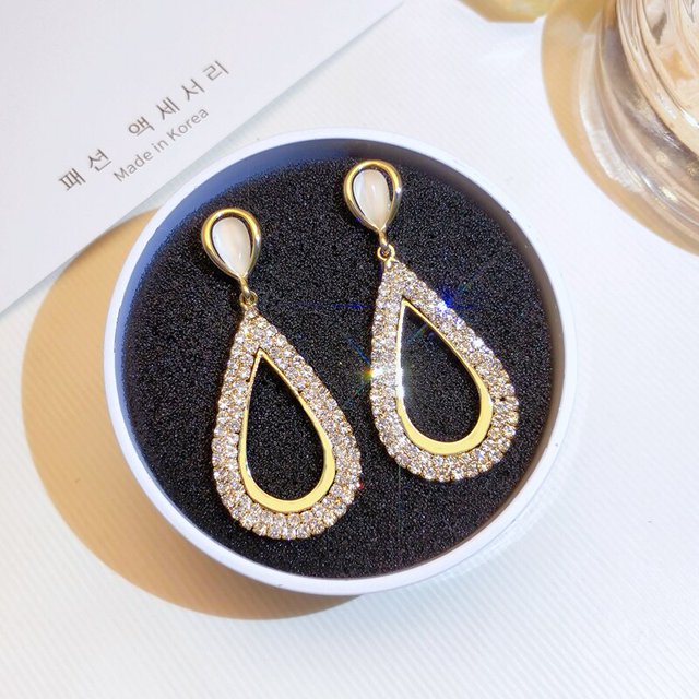 Pendientes de mujer, pendientes de diamantes de imitación dorados para mujer, pendientes de Metal geométricos Vintage coreanos, regalo de joyería de moda 2021 Tan Jianjun unisex