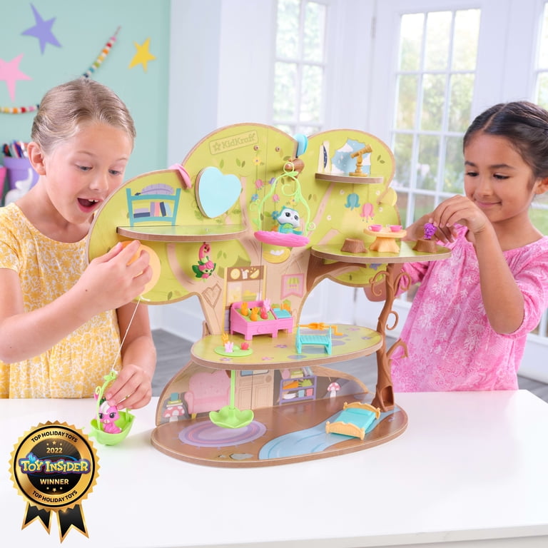 リトル・フォレスト 1・2セット KidKraft Lil Green World Wooden Market Treehouse Play Set with 26