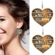 thumbnail image 3 of Pendientes de biblioteca con forma de corazón para amantes de los libros, regalo para niña, 1 par de bonitos pendientes colgantes para el día de San Valentín ------Código de producto 71695, 3 of 5