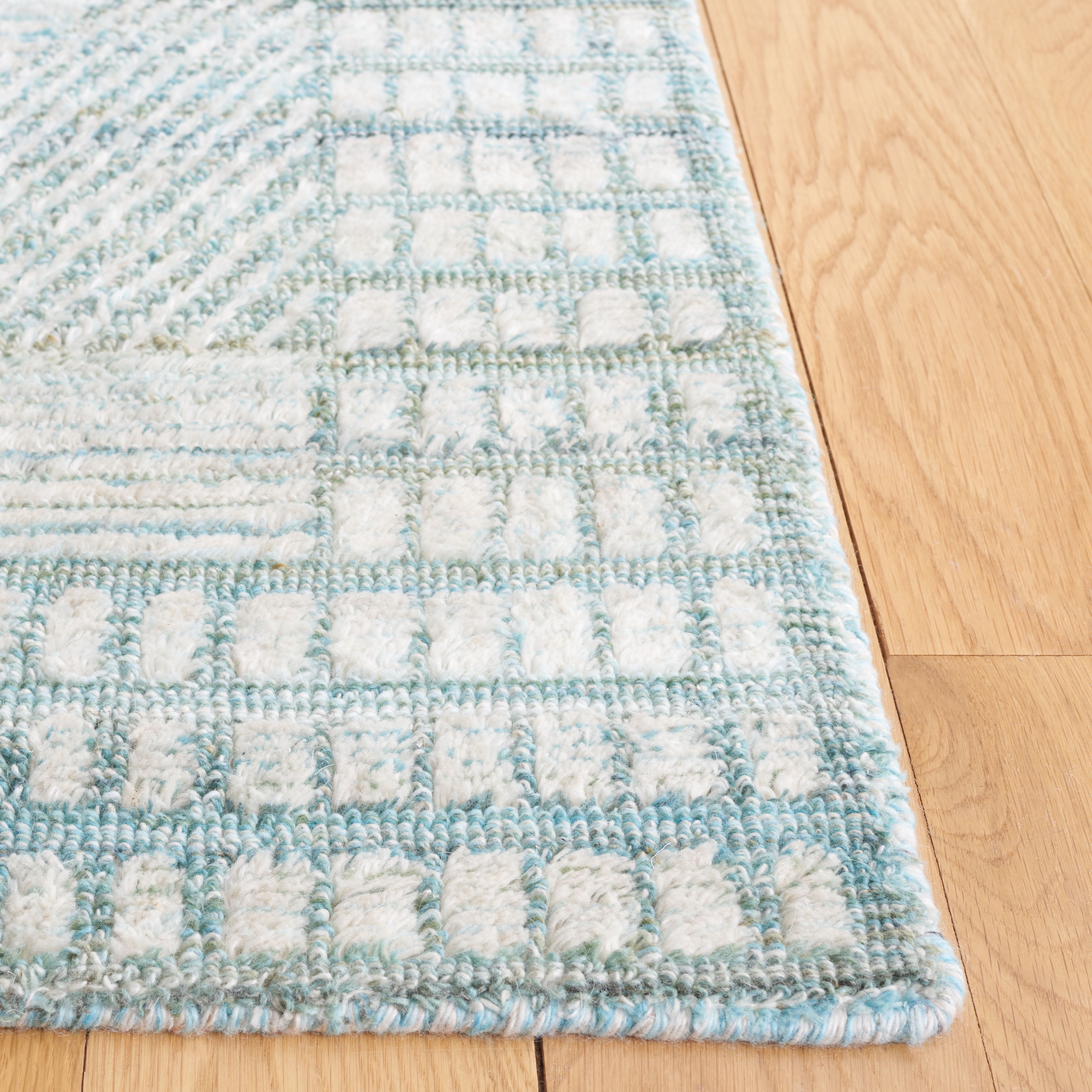 SAFAVIEH Marquee Linda Geometric Area Rug, Turquoise/Grey, 4' x 6'