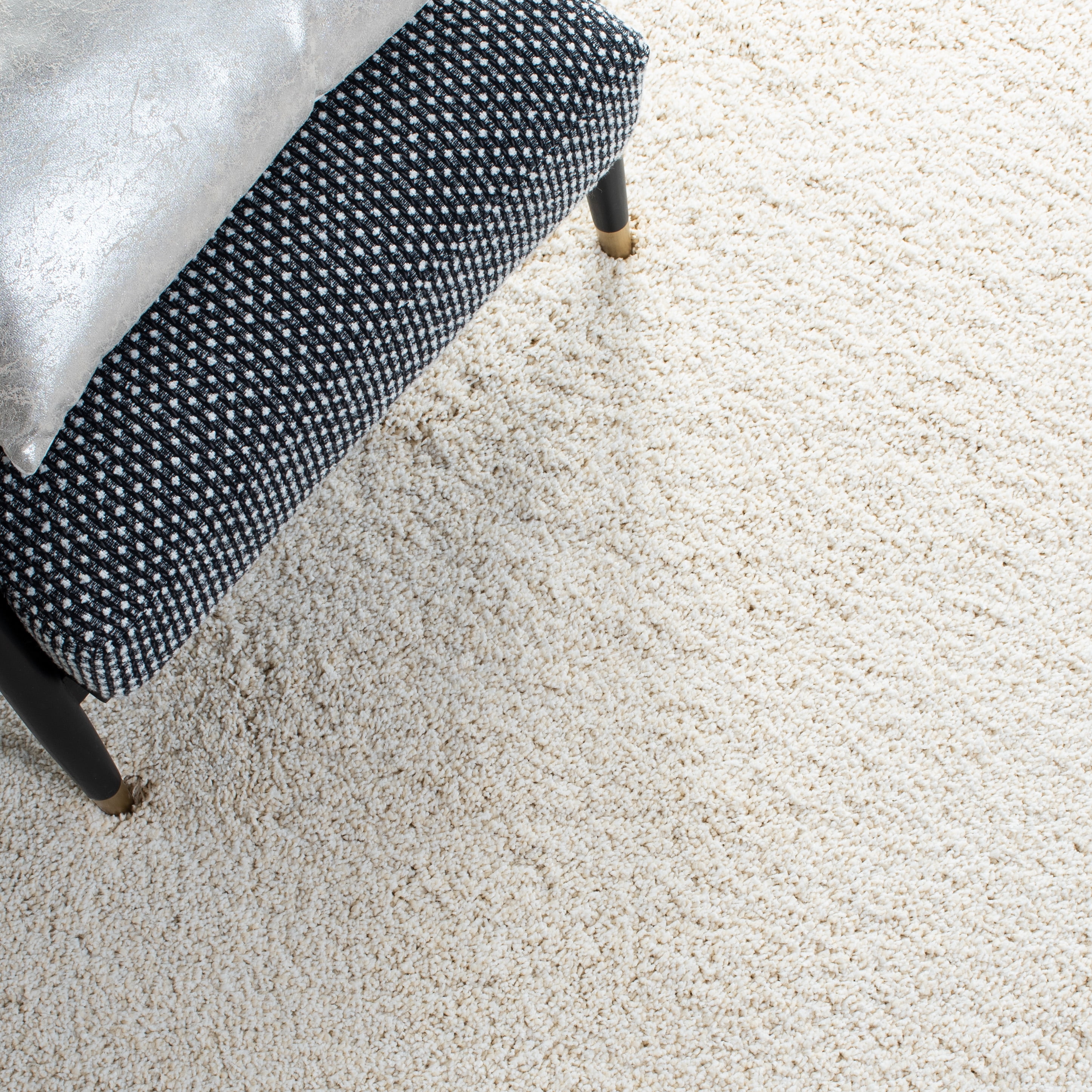 SAFAVIEH Milan Harlow Solid Plush Shag Runner Rug, Ivory, 2' x 12' - Modern Design, Ivory, Non-Shedding & Easy Cleaning, Ultra Plush Thick Pile, Ideal for Living Room, Bedroom, Entryway