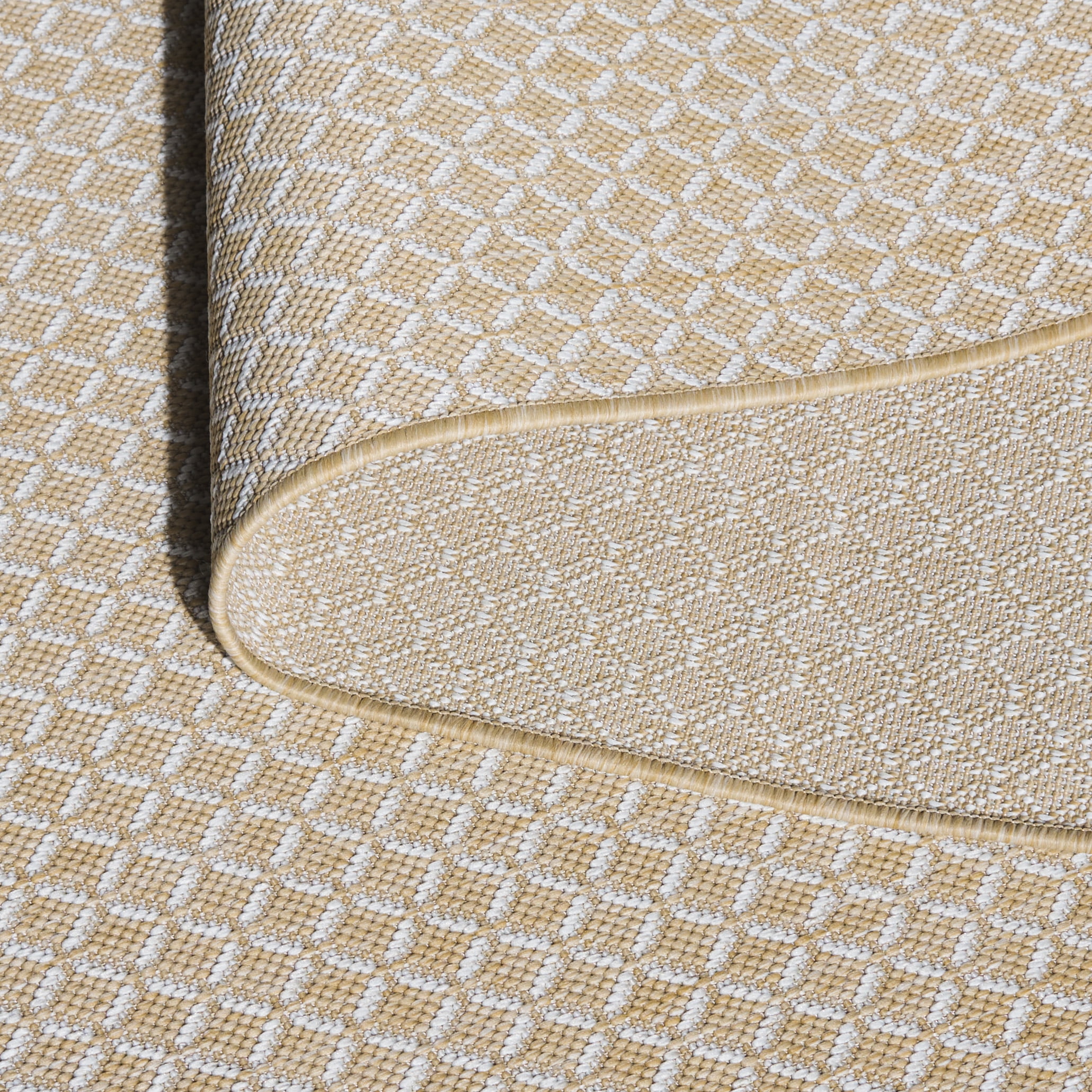 SAFAVIEH Terrace Bayon Geometric Indoor/Outdoor Area Rug, Beige/Ivory, 6'7" x 6'7" Square