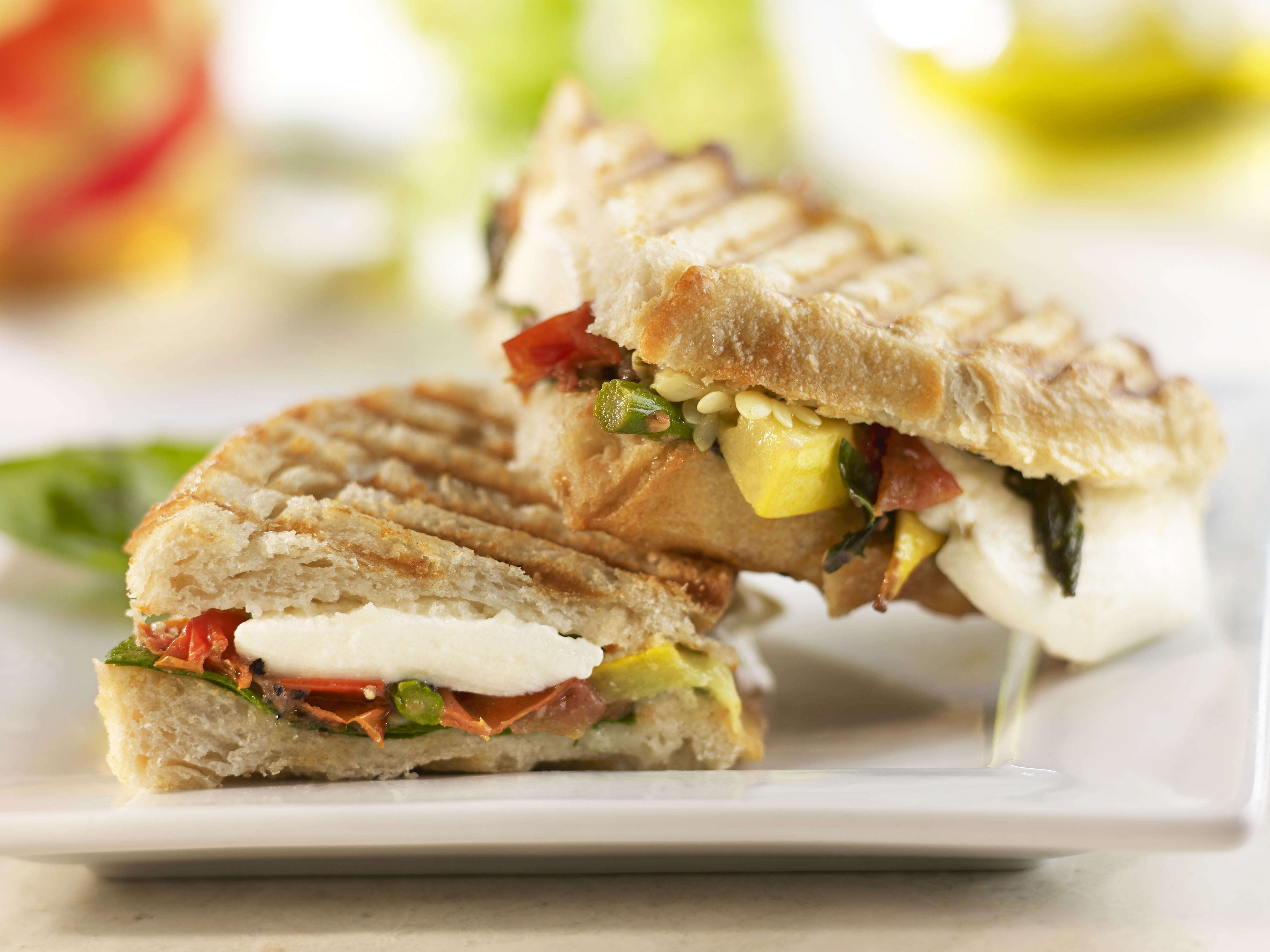 BelGioioso Fresh Mozzarella Log, Pre-Sliced Specialty Cheese, 16 oz Refrigerated Plastic Packet