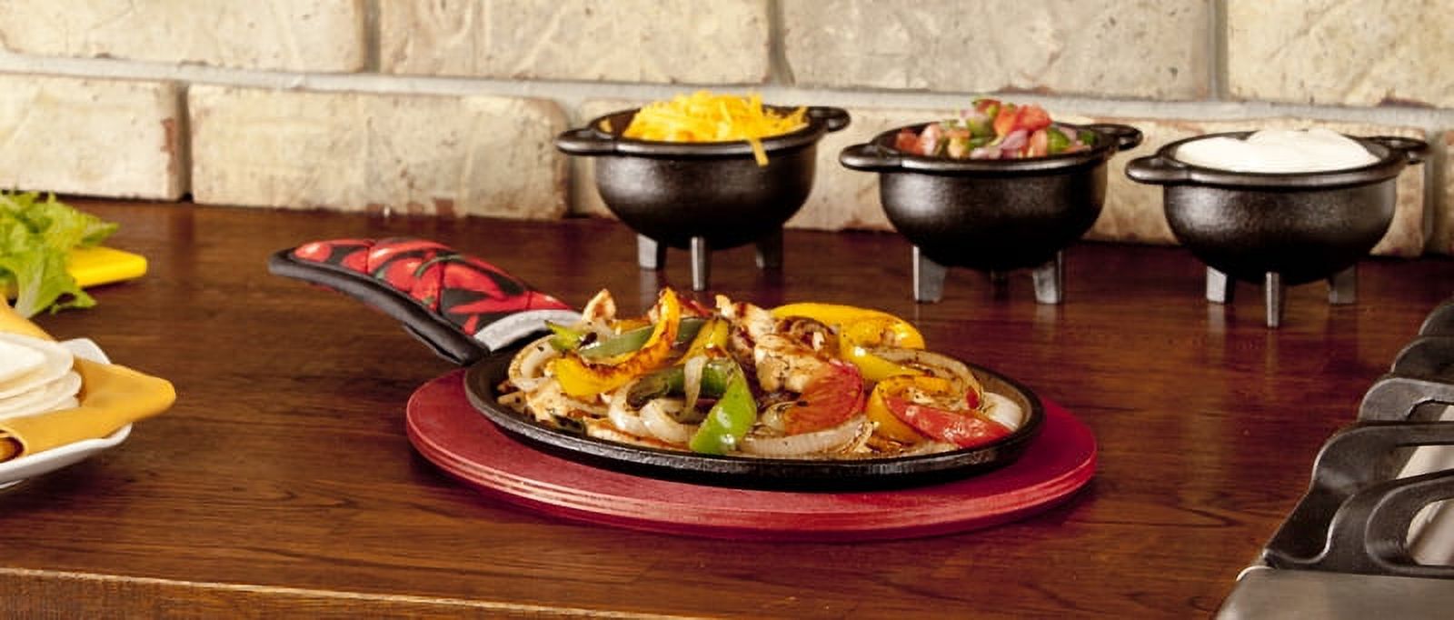 Lodge Cast Iron Fajita Set with Red Stained Wooden Underliner & Handle Mitt, 3 Piece - image 5 of 7