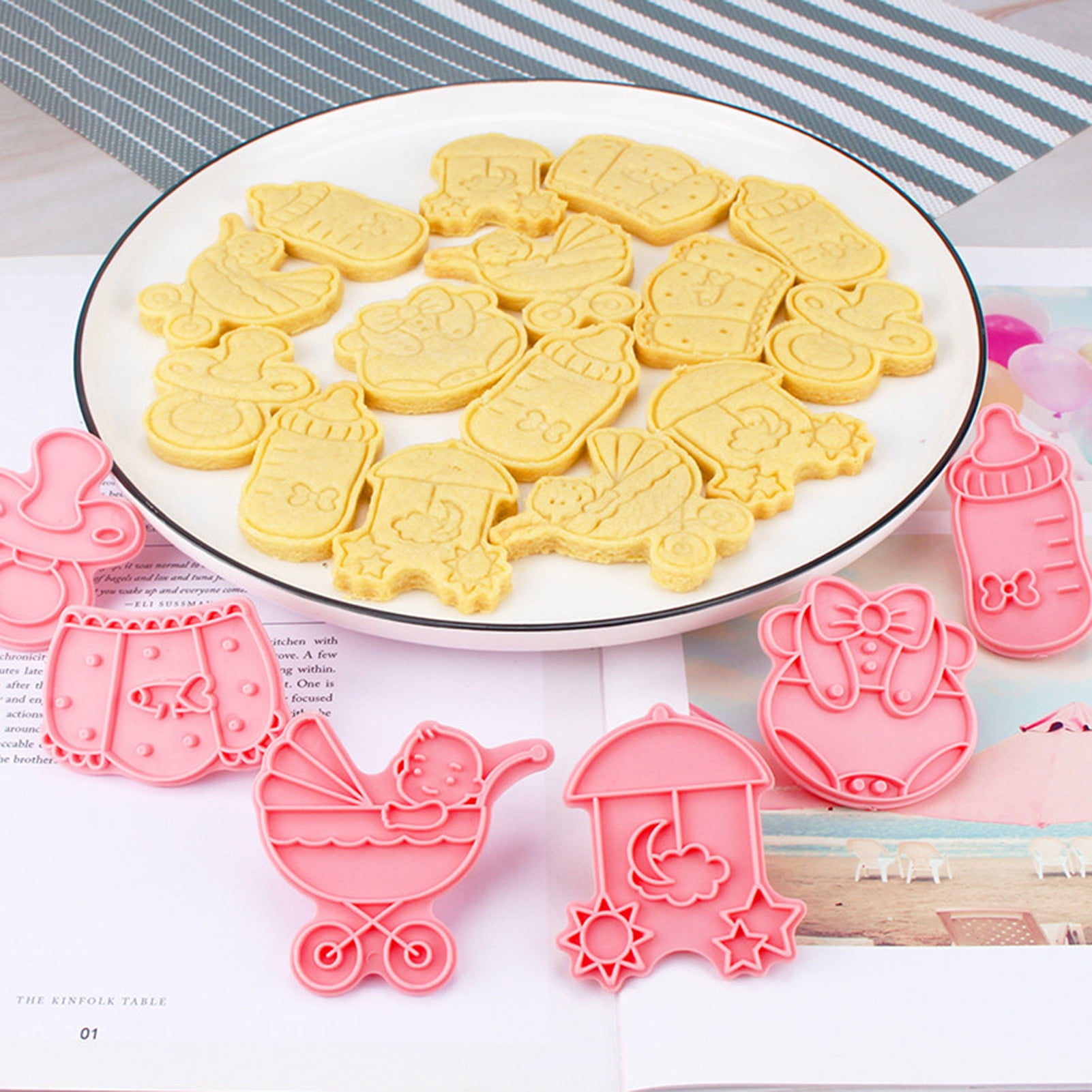 Embosser 12 pieces set. LOL Theme Cookie Cutters With Stamp 