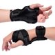 thumbnail image 1 of Protège-Poignets,Protège Poignets Protection Sports,Protège-Poignets Equipo de protección Gants para Le Ski et Le Roller à roulettes Scooter (M), 1 of 4