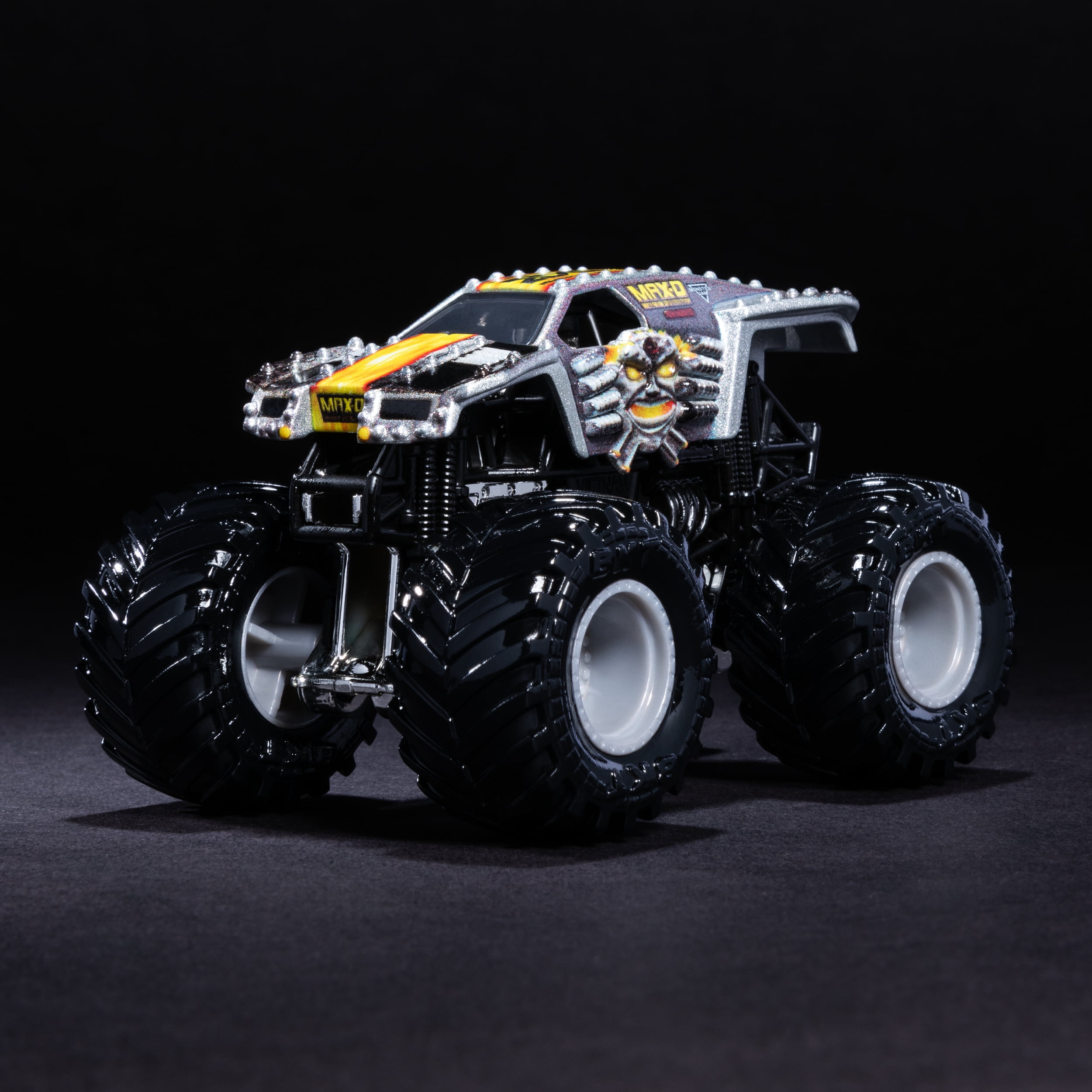 Monster Jam, Official Max D Monster Truck, Die-Cast Vehicle, Legacy Truck Series, 1:64 Scale