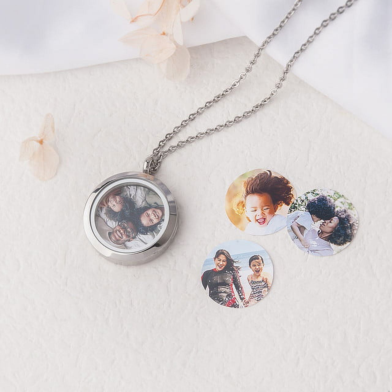 Personalized Wife Christmas Gift - Family Photo Necklace - Locket Necklace With Photo - Child and Mom Photo Necklace - Picture Locket Necklace