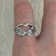 thumbnail image 2 of Retro calavera mano con anillo en forma de corazón pareja creativa acero inoxidable personalidad punk hip hop hombres y mujeres fiesta ringjewelry7 Gao Jinjia LED, 2 of 2