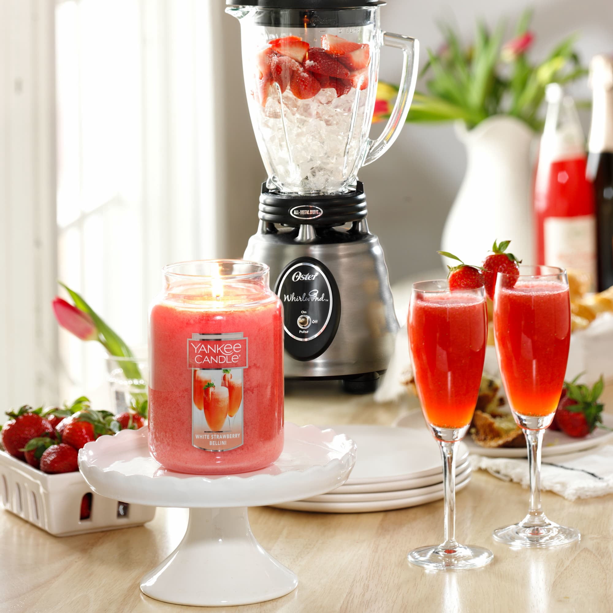 Yankee Candle White Strawberry Bellini Original Large Jar Candle