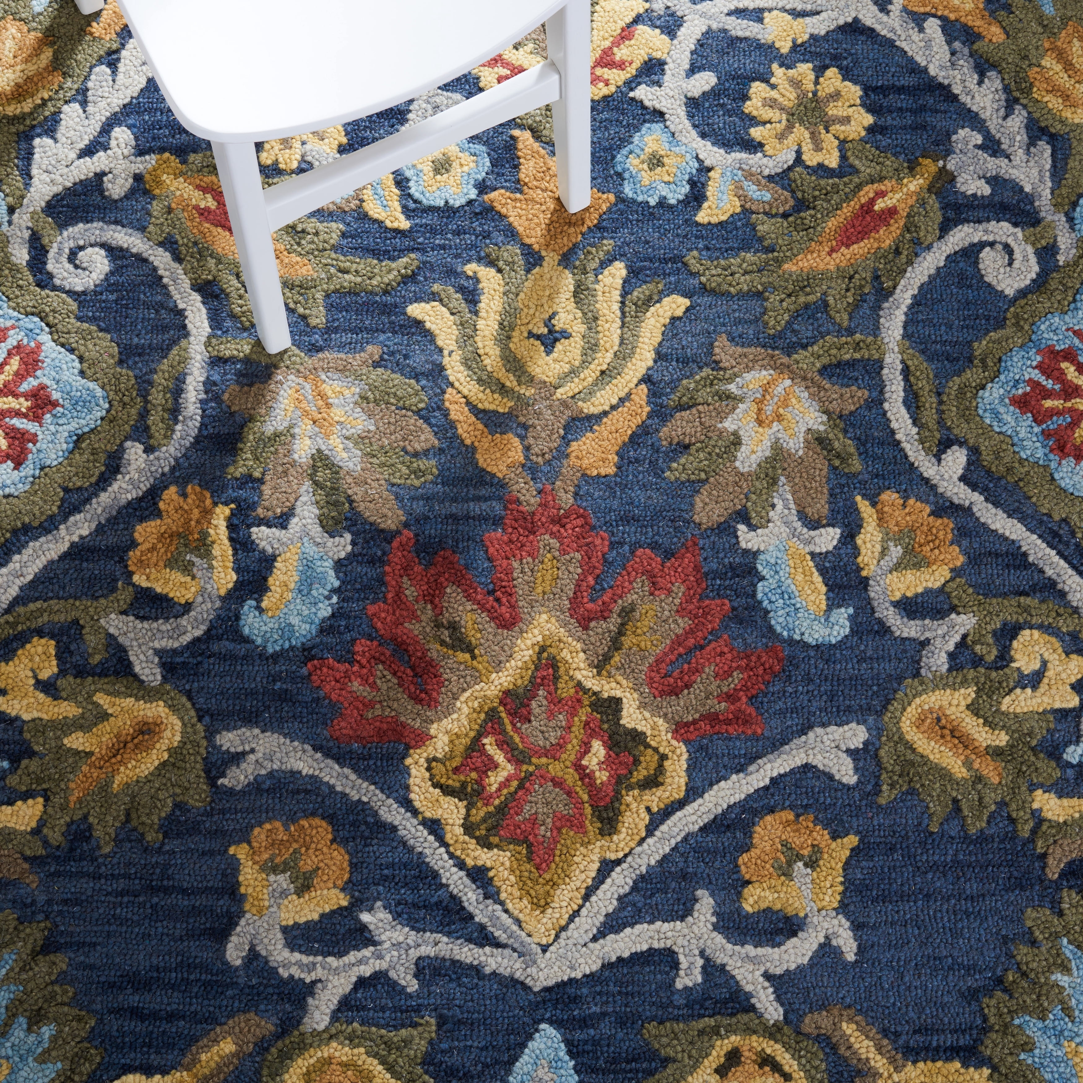 SAFAVIEH Blossom Lennon Floral Wool Area Rug, Navy/Multi, 12' x 18'