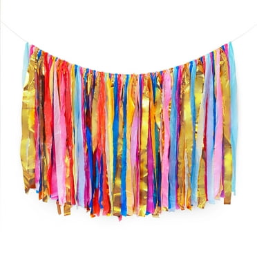 Packed Party 'Picture Perfect' Fringe Photo Wall Backdrop