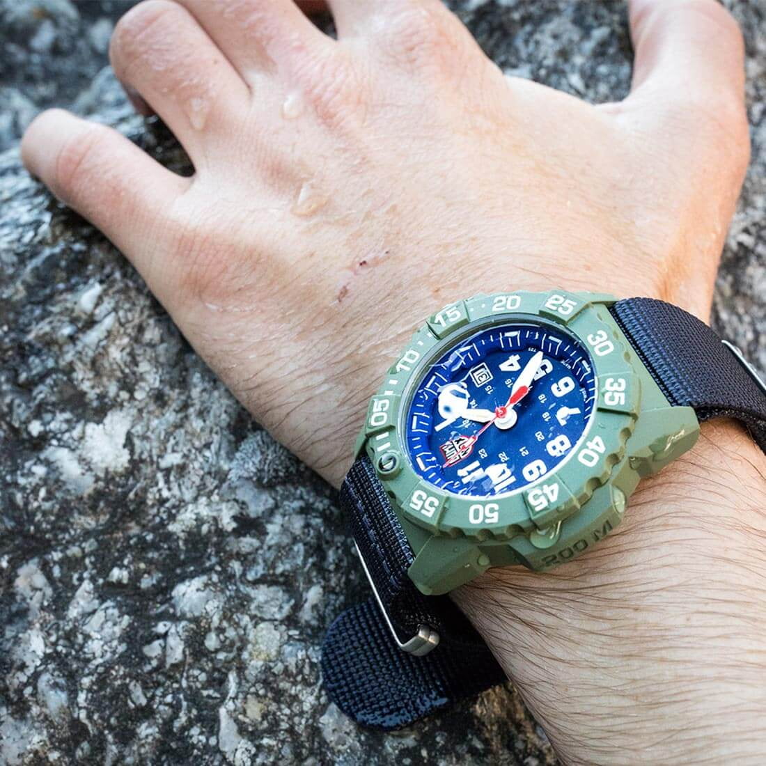 Luminox Men's Men Watch Navy Seal 3500 Series Watch