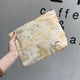 thumbnail image 3 of Caja de maquillaje con flores bordadas, bolsa de lavado portátil para regalos navideños (beige), 3 of 8