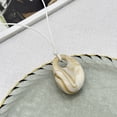 thumbnail image 3 of Collar Cuerda Trenzada Con Piedras Preciosas Cristal Y Forma Ovalada para Hombres Mujeres (beige) Blanco, 3 of 9