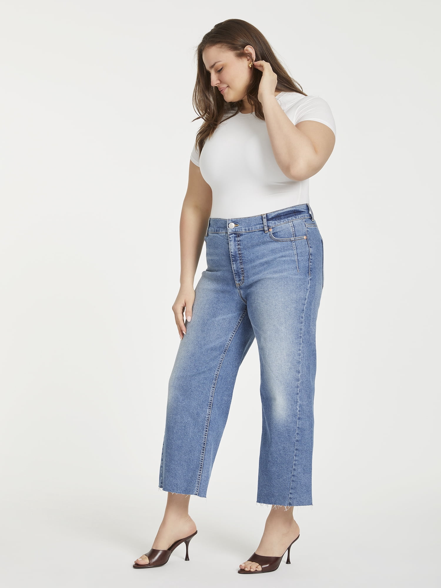 Sofia Vergara Women's Plus Size Margot Super Wide Crop Sizes 14W-26W